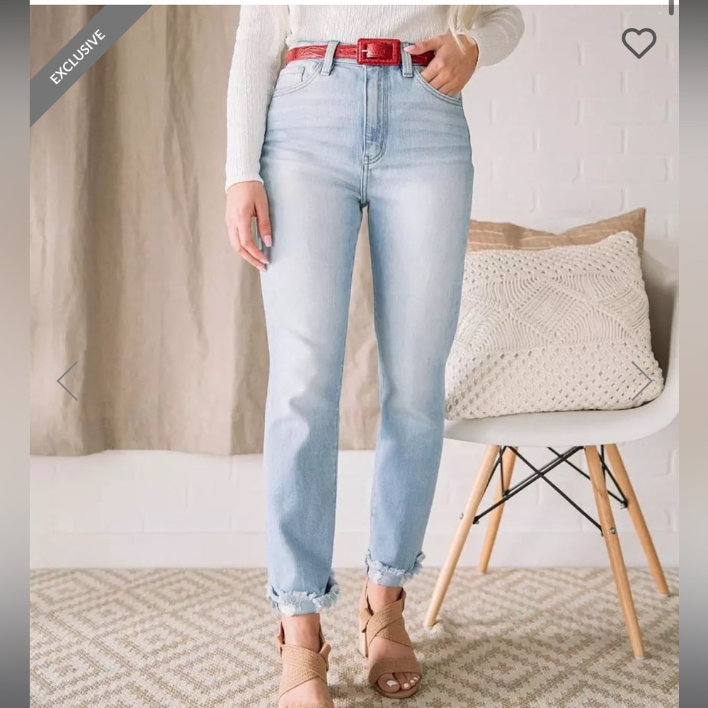 KanCan signature kurvy mom jean